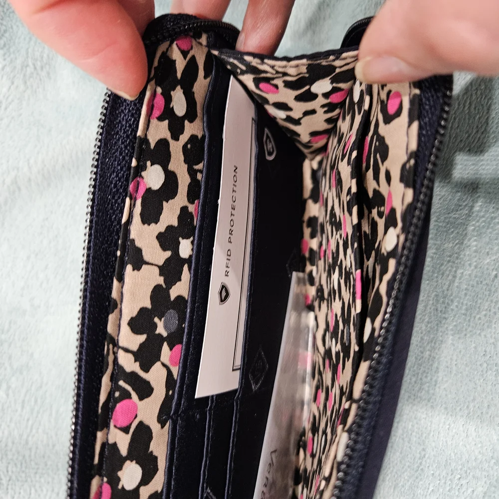 Vera Bradley Iconic RFID Front Zip Wristlet in Navy - Picture 9 of 10